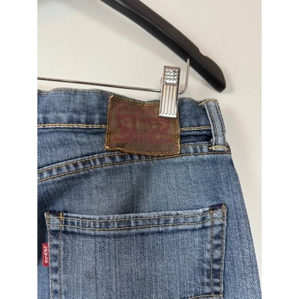 Levi's‎ 505 Mens Jeans Blue Straight Fit Button Fly Distressed Size 32x30